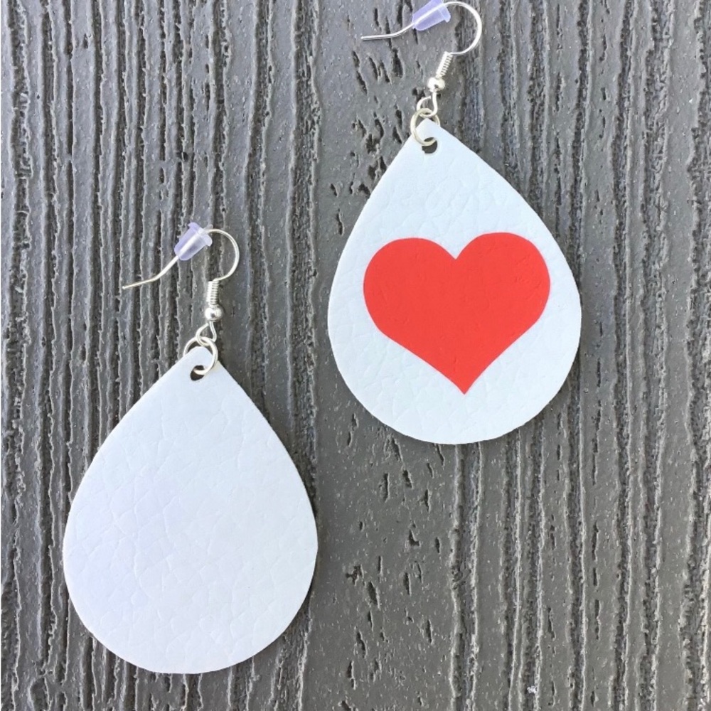 Heart earring - Picture 5 of 5